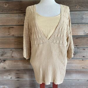 JH Collectibles V-Neck Sweater Size M EUC